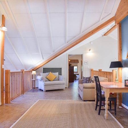River Lyric Lodge - Formerly Double Dog เรดริเวอร์ ภายนอก รูปภาพ
