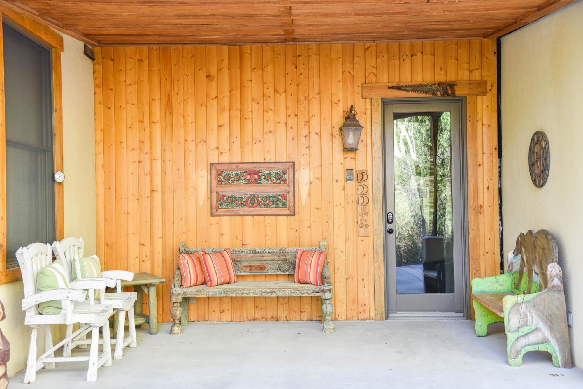 River Lyric Lodge - Formerly Double Dog เรดริเวอร์ ภายนอก รูปภาพ
