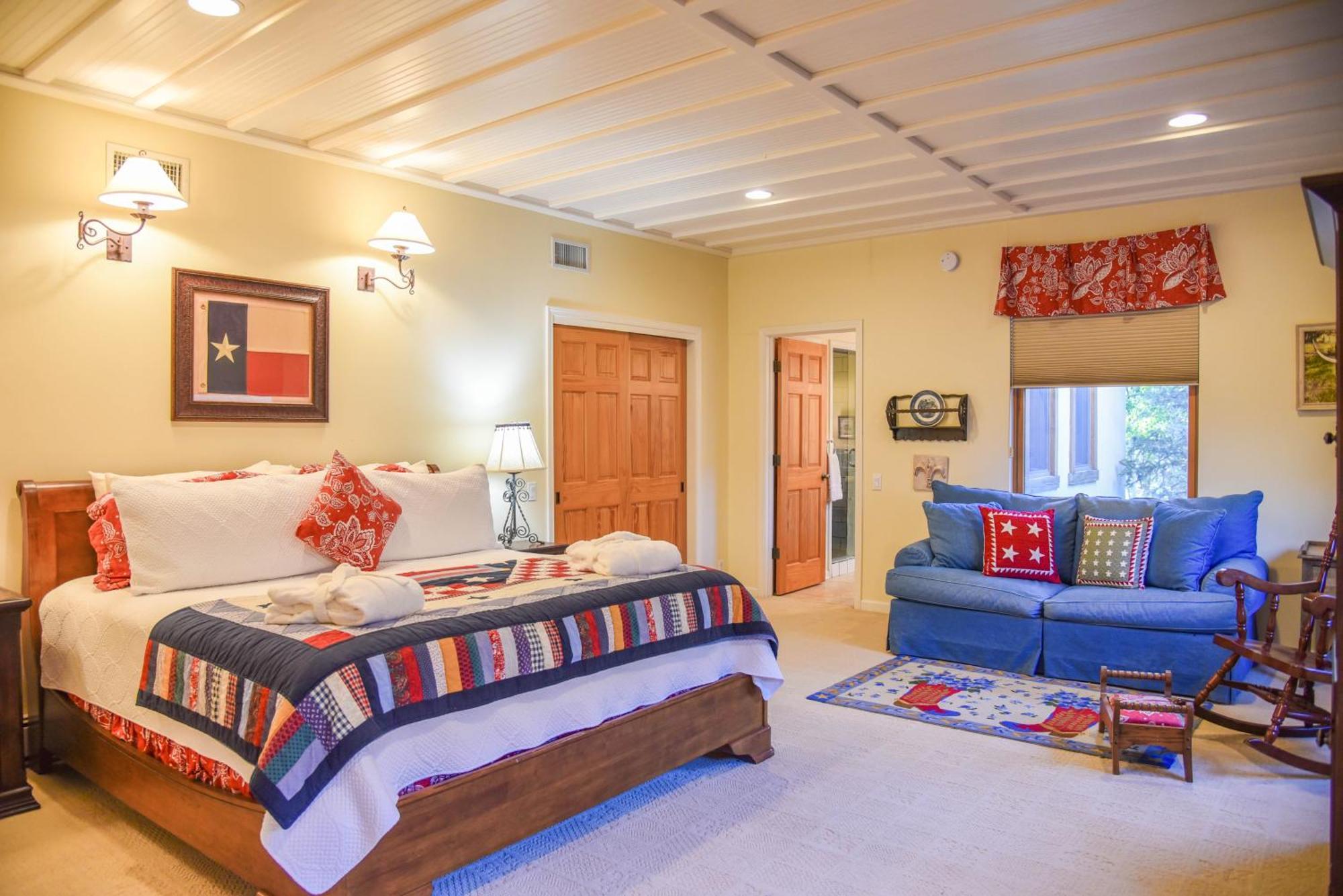 River Lyric Lodge - Formerly Double Dog เรดริเวอร์ ภายนอก รูปภาพ